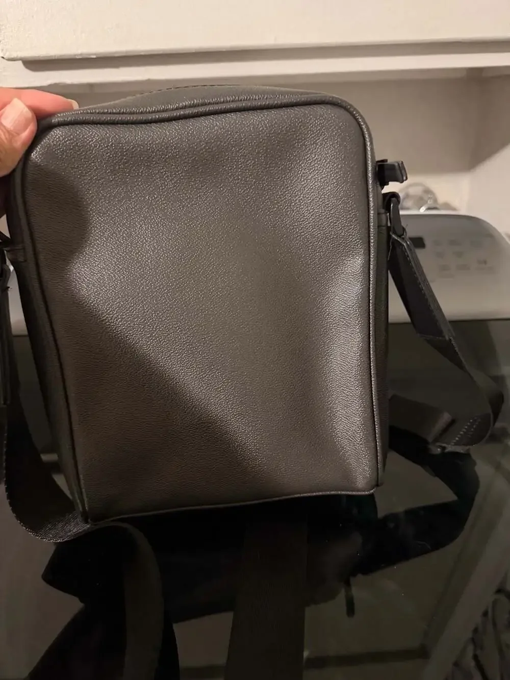 Guess crossbody messenger